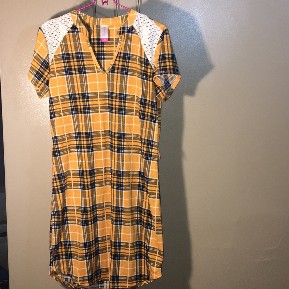 plaid yellow dress or nightgown